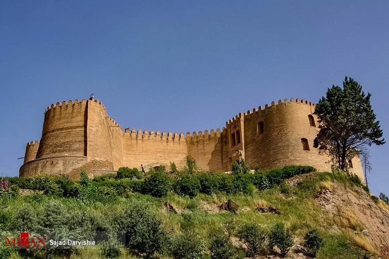 گامی مهم برای ثبت جهانی قلعه فلکالافلاک با ورود دستگاه قضایی واریز دیه گروه اول مصدومان حادثه بندر شهید رجایی/ ارجاع پرونده قتل الهه حسین نژاد به شعبه ویژه بازپرسی/ بازداشت یکی از متهمان قتل محیطبان خاییز