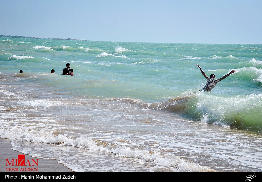 مرگ خاموش در کمین گردشگران؛ ۲۵ نفر در ۵ روز خرداد ماه غرق شدند/ دریای خزر با جریان‌های مرگبار، بیشترین قربانی را می‌گیرد