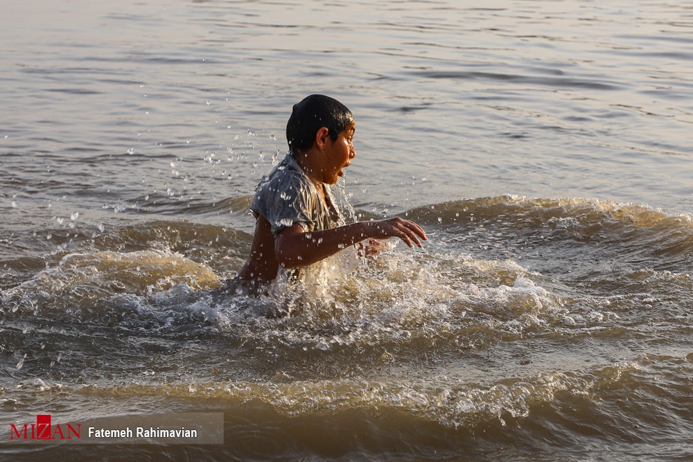 مرگ خاموش در کمین گردشگران؛ ۲۵ نفر در ۵ روز خرداد ماه غرق شدند/ دریای خزر با جریان‌های مرگبار، بیشترین قربانی را می‌گیرد