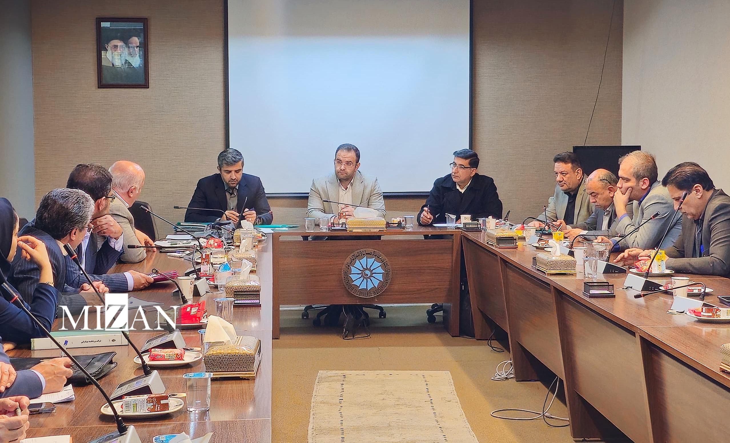 ممانعت از بیکاری ۱۲۰ نیروی شرکت مهندسین مشاور پترو کار کیا به همت کارگروه حمایت از تولید دادگستری استان فارس