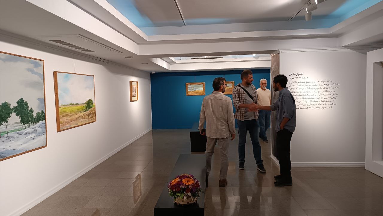 نمایشگاه «بازتعریف» افتتاح شد/ کار در طبیعت؛ تجربه‌ای با حال و هوای ویژه