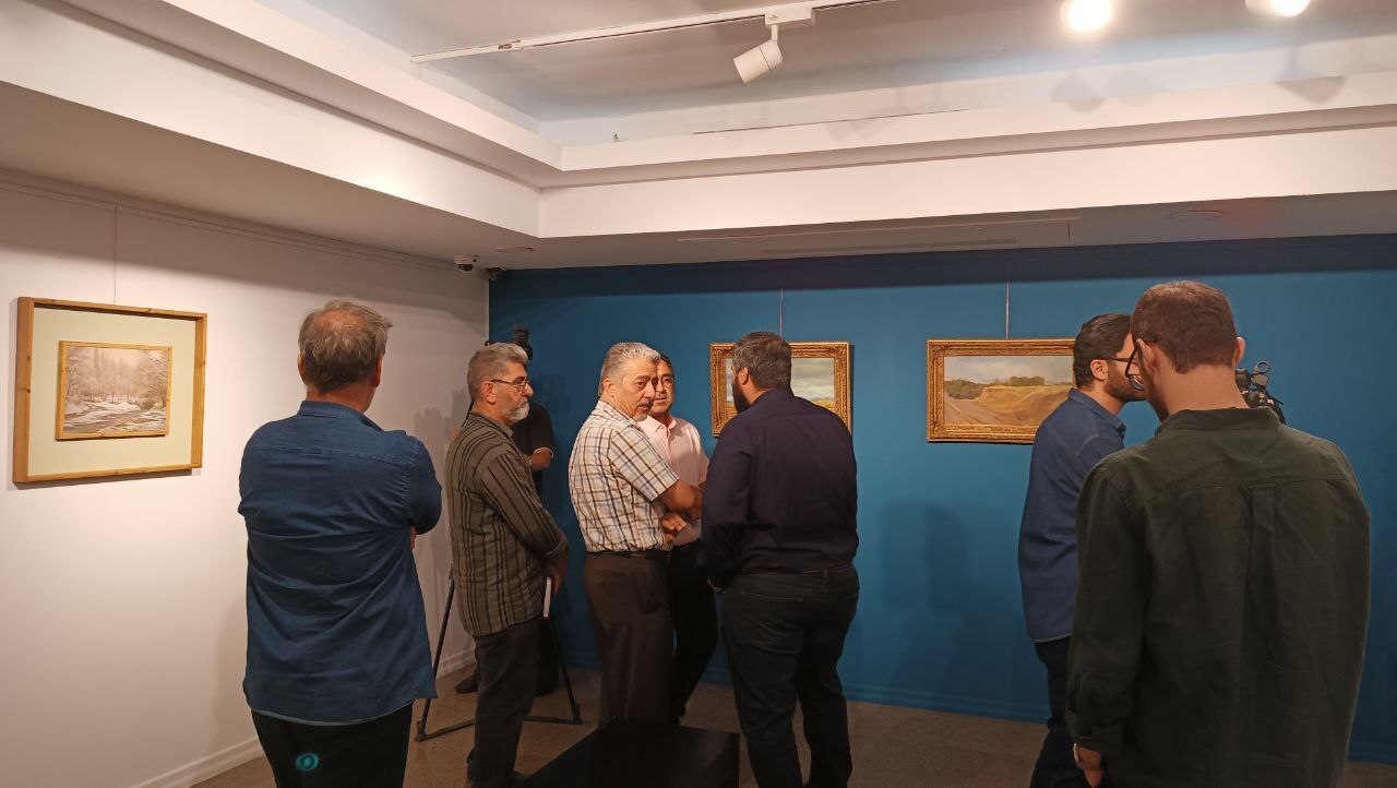 نمایشگاه «بازتعریف» افتتاح شد/ کار در طبیعت؛ تجربه‌ای با حال و هوای ویژه