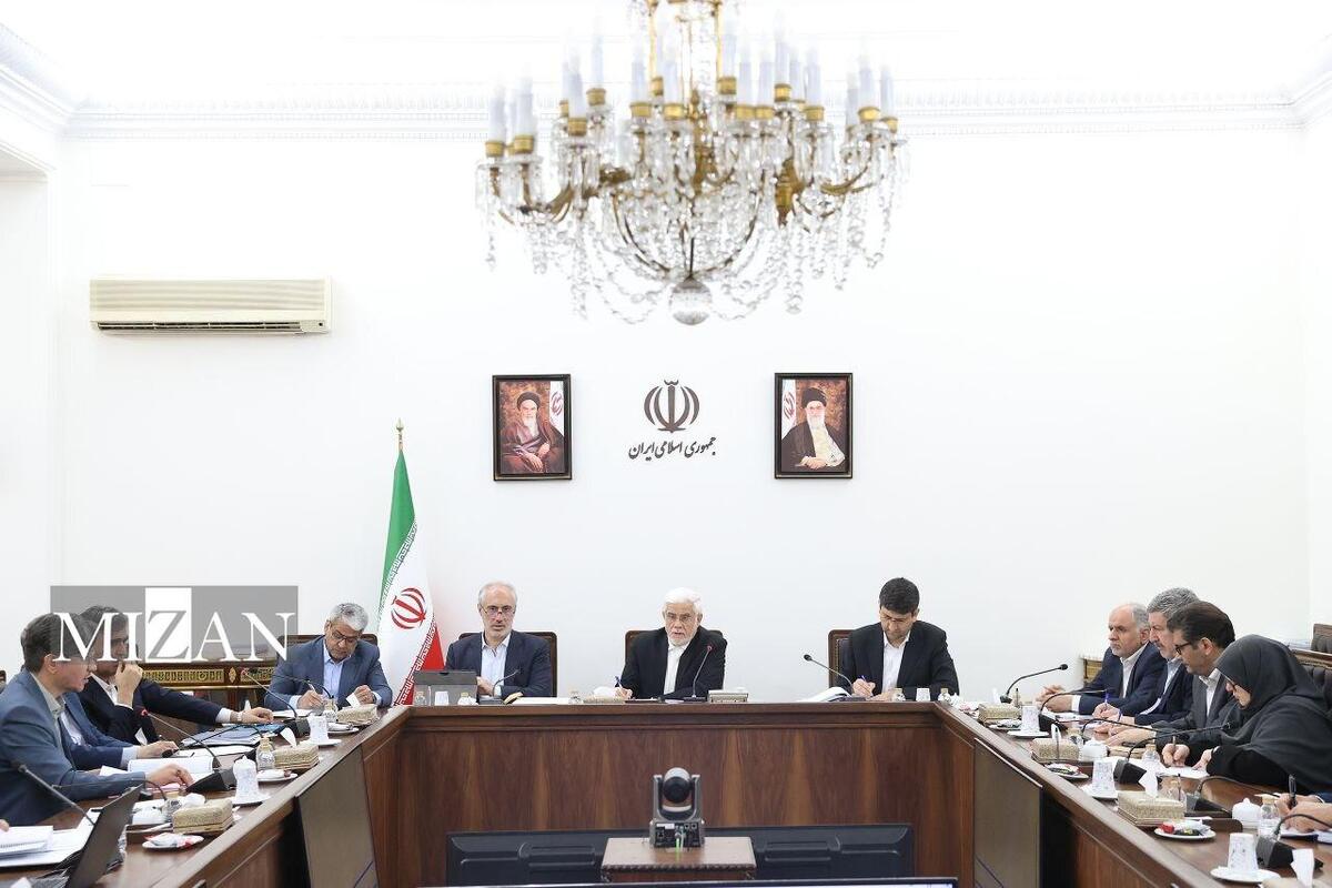 عارف:رفع ناترازی‌های کشور با جدیت پیگیری می‌شود