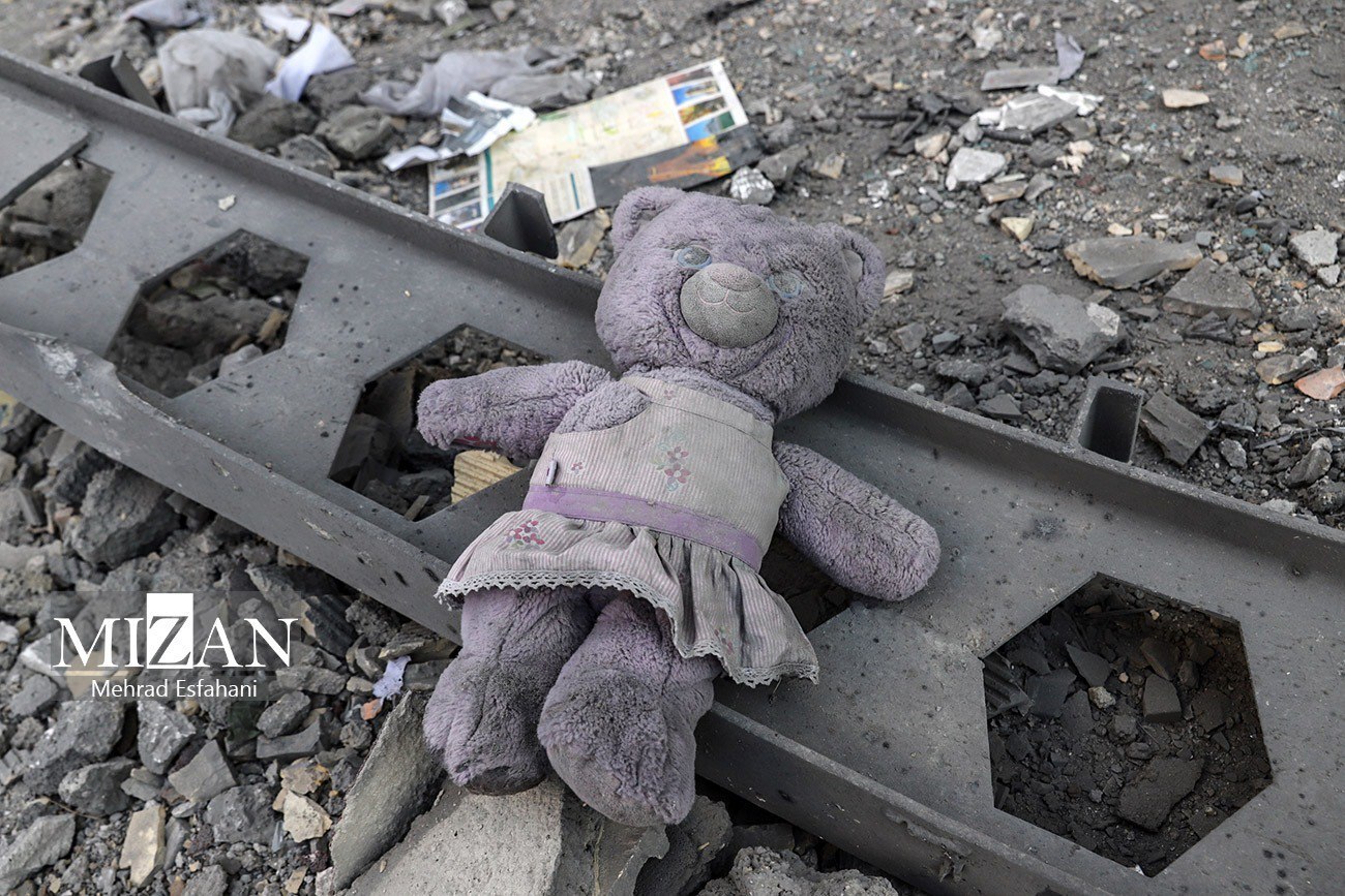 تجاوز رژیم صهیونیستی به ایران/ شهادت تعدادی از فرماندهان نظامی و دانشمندان هستهای/ غیر نظامیان در میان شهدا/ پاسخ کوبنده و پشیمانکننده در انتظار رژیم صهیونی تجاوز رژیم صهیونیستی به ایران/ شهادت تعدادی از فرماندهان نظامی و دانشمندان هستهای/ غیر نظامیان در میان شهدا/ پاسخ کوبنده و پشیمانکننده در انتظار رژیم صهیونی