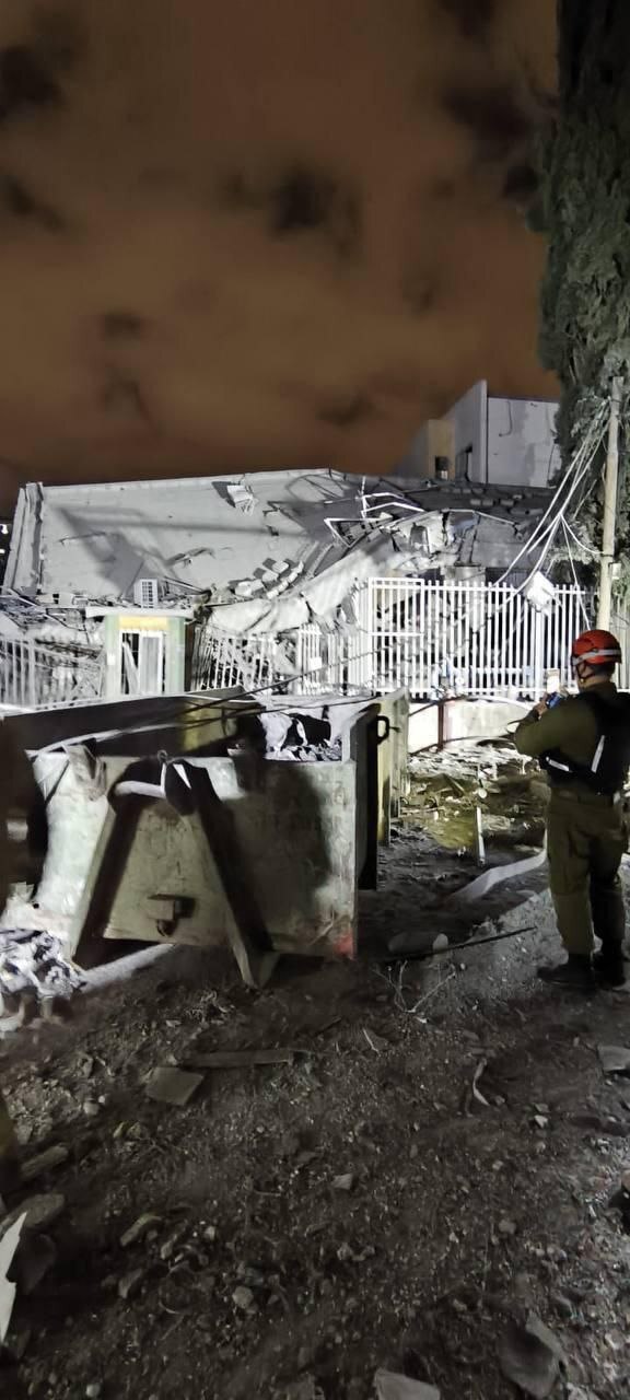 تلآویو هدف موشکباران سپاه/ حیفا در آتش سوخت/ سامانههای فرماندهی و کنترل رژیم صهیونی مختل شد/ انفجار لولههای آب تلآویو تلآویو هدف موشکباران سپاه/ حیفا در آتش سوخت/ سامانههای فرماندهی و کنترل رژیم صهیونی مختل شد/ انفجار لولههای آب تلآویو