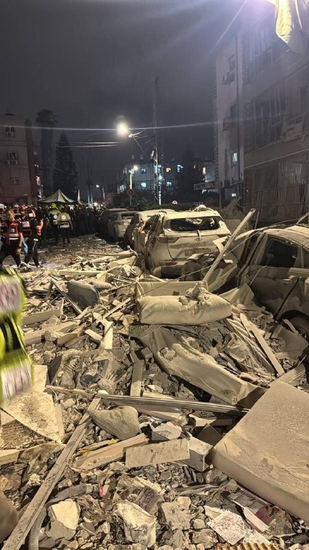 تلآویو زیر آتش موشکهای ایران/ آغازی بر پایان پدافند افسانهای ارتش صهیونی/ شکست پدافند چندلایه رژیم صهیونیستی در مواجهه با موشکباران ایران/ مقام آمریکایی: اسرائیل با کمبود موشکهای رهگیر مواجه است تلآویو زیر آتش موشکهای ایران/ آغازی بر پایان پدافند افسانهای ارتش صهیونی/ شکست پدافند چندلایه رژیم صهیونیستی در مواجهه با موشکباران ایران/ مقام آمریکایی: اسرائیل با کمبود موشکهای رهگیر مواجه است