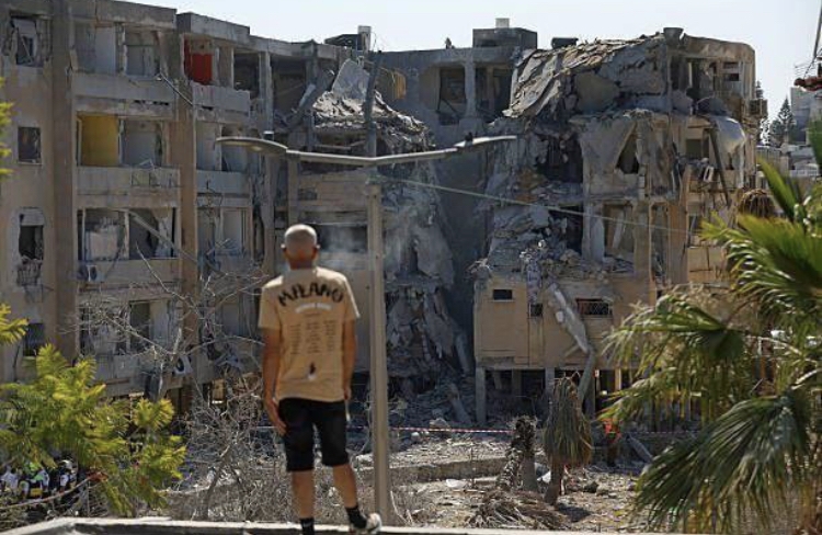 امواج سهمگین عملیات وعده صادق ۳/ سنگینی آوار وحشت از موشک‌های ایرانی روی سراسر اراضی اشغالی/ موقعیت دقیق اصابت موشک‌های سپاه در تل‌آویو/ هشدار دبیرکل سازمان ملل درباره بین‌المللی شدن درگیری