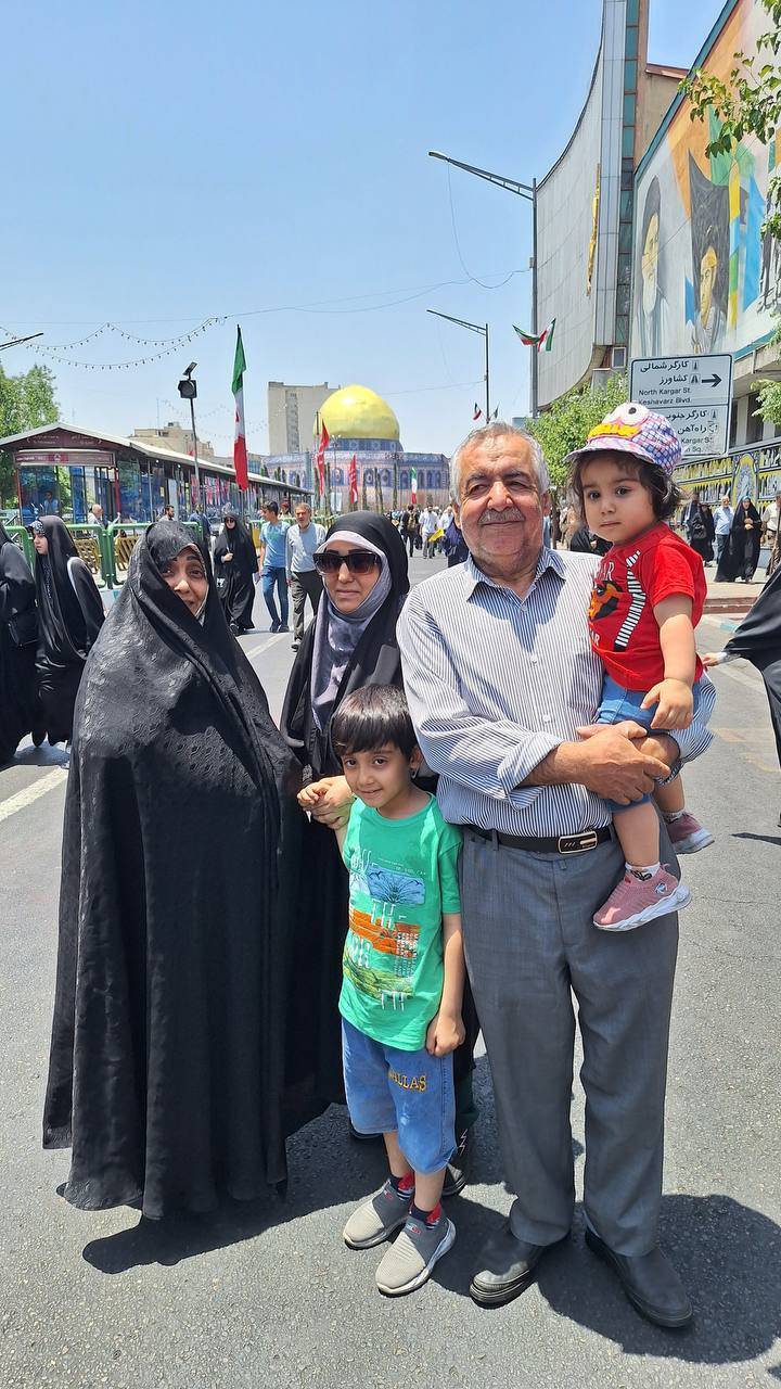 حضور پرشور و گسترده مردم پایتخت در مراسم عبادی سیاسی نماز جمعه ۳۰ خرداد