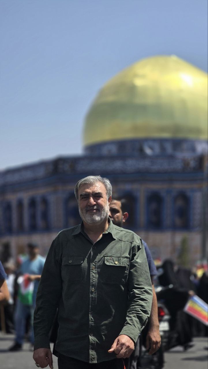 حضور پرشور و گسترده مردم پایتخت در مراسم عبادی سیاسی نماز جمعه ۳۰ خرداد