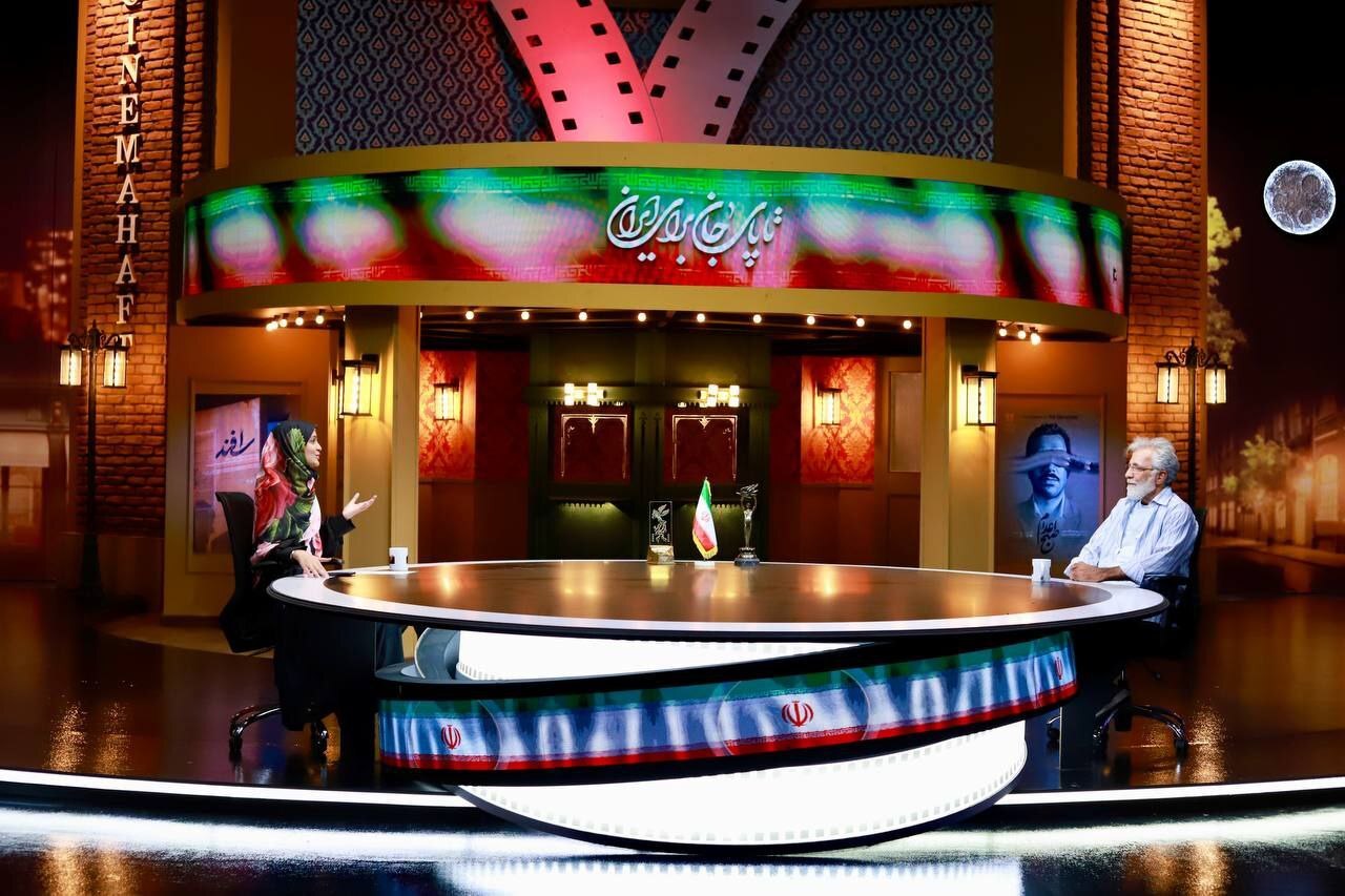 اهدای جوایز احمدرضا درویش به سحر امامی/ ما ضدجنگ‌ترین آدم‌های دنیا هستیم