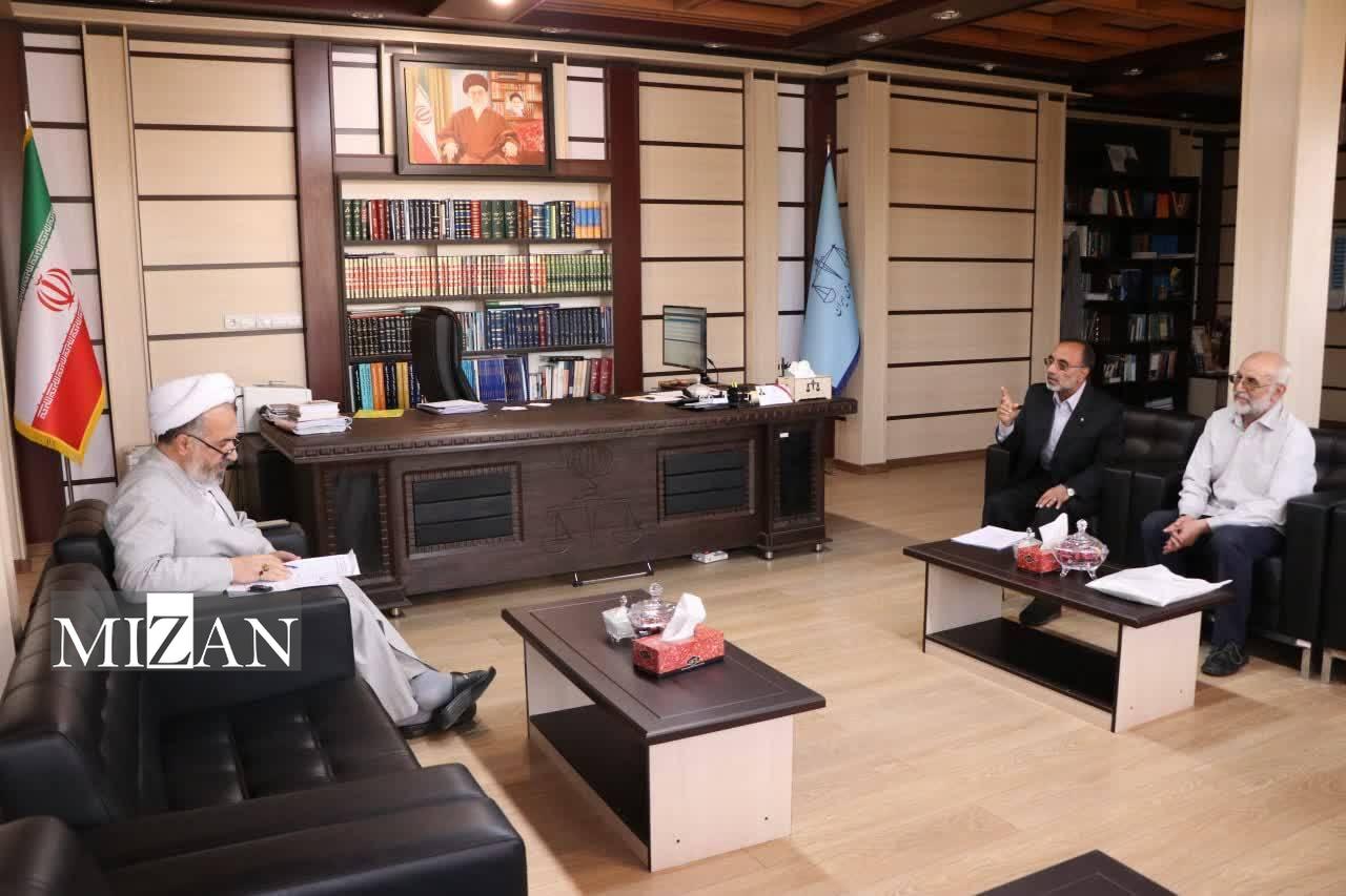 وکلا با اشرافیت به قانون و مقررات، دستگاه قضایی را در اجرای عدالت یاری کنند 