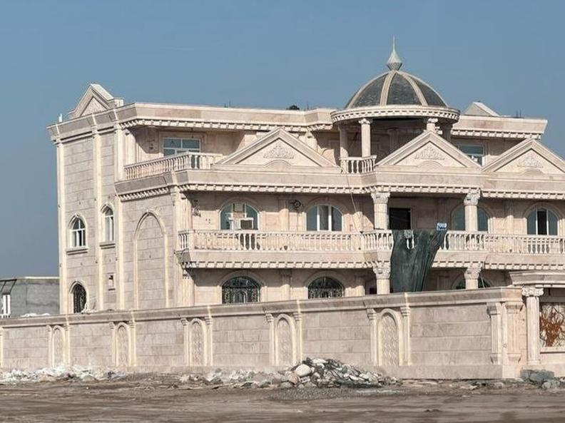 تشکیل پرونده قضایی در مورد ۳۰ منزل لوکس متعلق به متهمان قاچاق سوخت در بندر کلاهی اخبار هفته