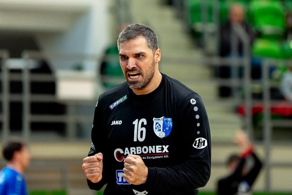 لژیونر ایرانی در رده سوم بهترین دروازه‌بانان لیگ هندبال مجارستان/ سیاوشی: یکی از بهترین فصل‌های ورزشی‌ام بود