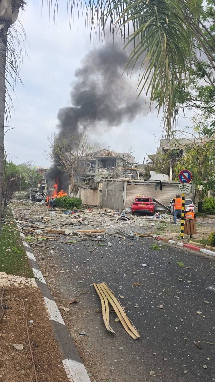 موج جدید حمله موشکی ایران/ اصابت موشک به حیفا بدون فعال شدن آژیر هشدار/ تل‌آویو هدف موشک‌باران ایران