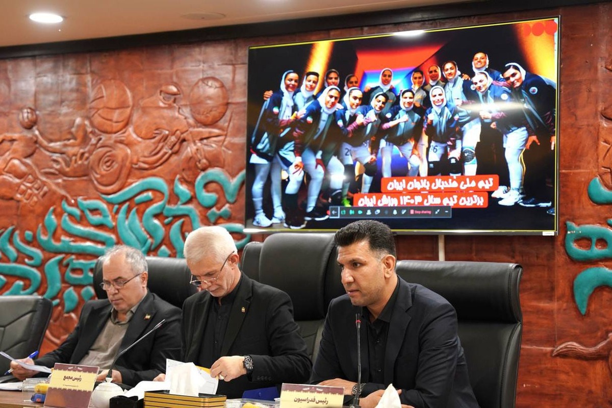 پاکدل: وزارت ورزش برای ساخت کمپ در کنار ماست/ همکاری کاستیلو با تیم ملی هندبال ادامه خواهد داشت