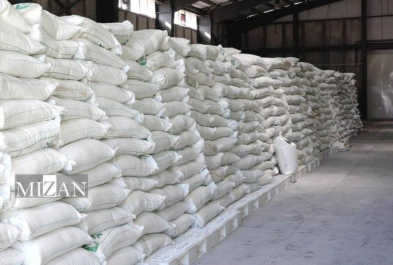 کشف ۵۴ تن آرد دولتی خارج از شبکه در خوزستان حضور رئیس قوه قضاییه در مراسم تشییع «شهدای اقتدار» / فراهم شدن امکان حضور اربابرجوع و اصحاب پرونده در شعب دیوانعالی کشور / کشف ۵۴ تن آرد دولتی خارج از شبکه در خوزستان