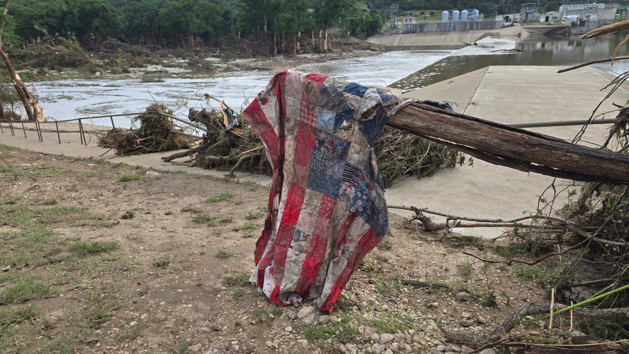 مرگبارترین سیل تاریخ آمریکا در چند دهه اخیر؛ بیش از ۱۶۰ نفر همچنان ناپدید هستند مرگبارترین سیل تاریخ آمریکا در چند دهه اخیر؛ بیش از ۱۶۰ نفر همچنان ناپدید هستند