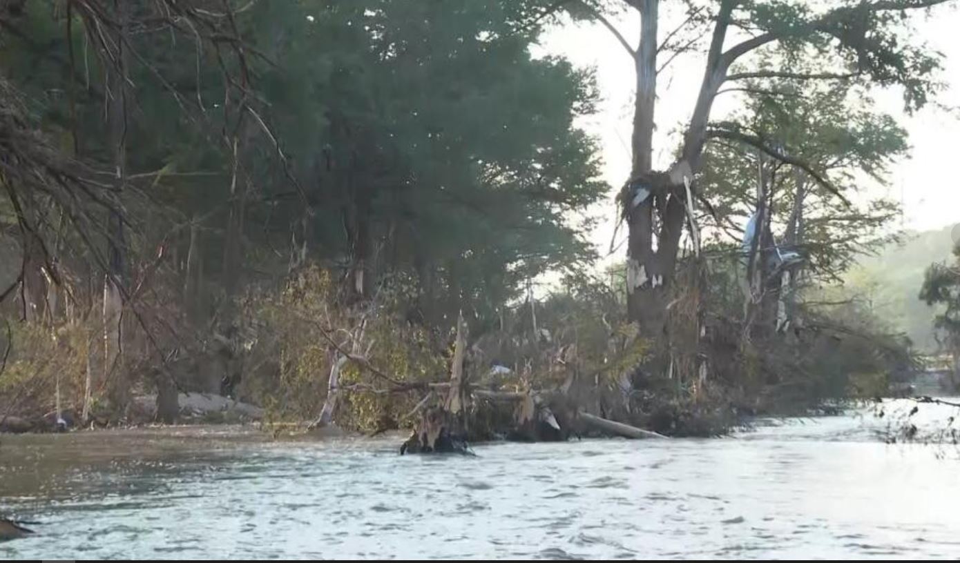 مرگبارترین سیل تاریخ آمریکا در چند دهه اخیر؛ بیش از ۱۶۰ نفر همچنان ناپدید هستند مرگبارترین سیل تاریخ آمریکا در چند دهه اخیر؛ بیش از ۱۶۰ نفر همچنان ناپدید هستند
