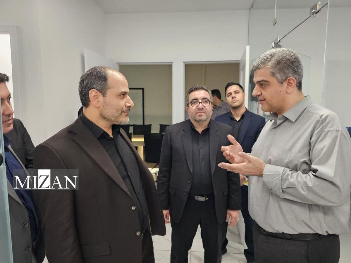 رئیس مرکز آمار و فناوری اطلاعات قوه قضاییه از سامانه‌های الکترونیکی سازمان ثبت اسناد و املاک کشور بازدید کرد