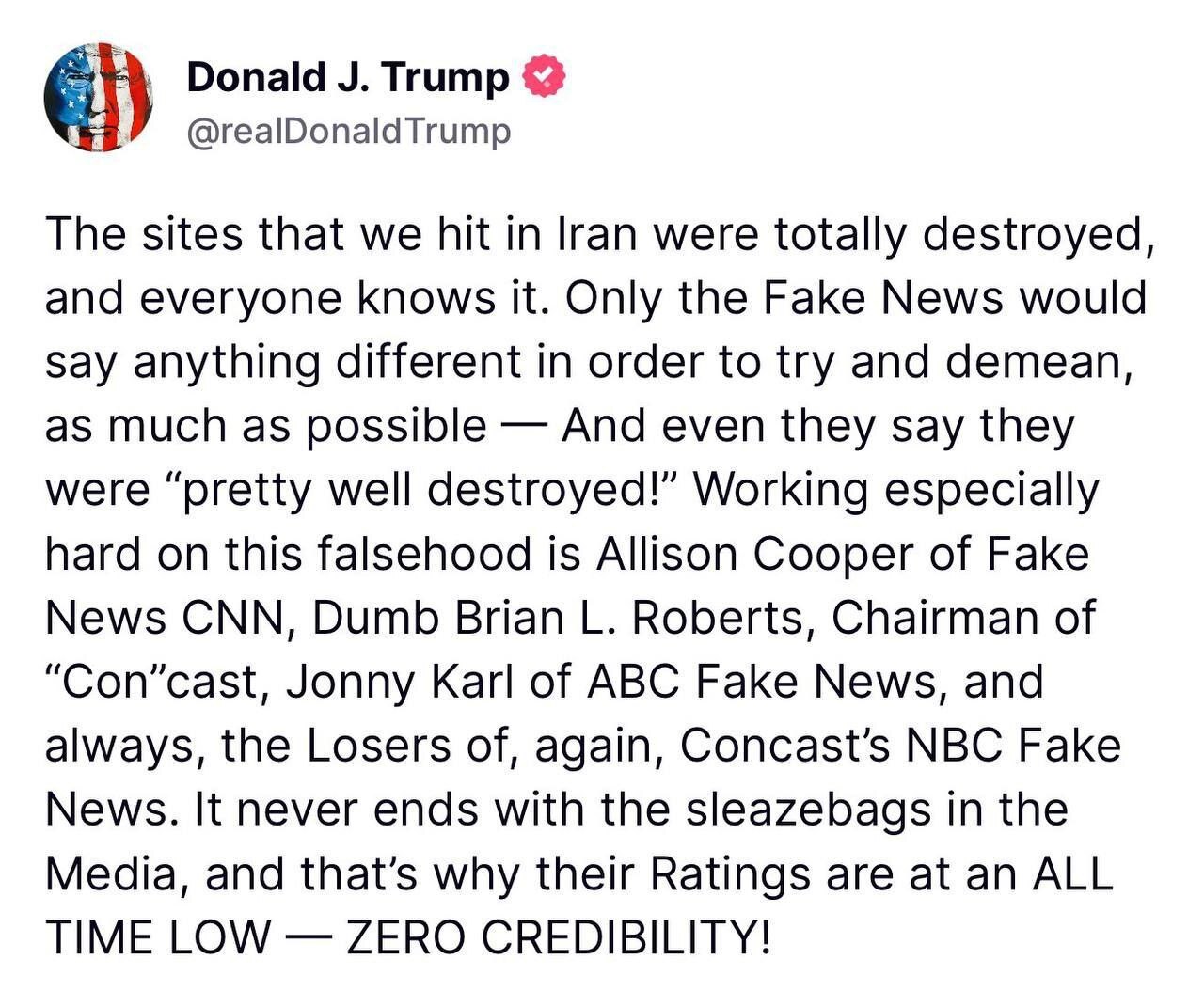 حمله لفظی ترامپ به جمع زیادی از خبرنگاران و رسانههای آمریکائی حمله لفظی ترامپ به جمع زیادی از خبرنگاران و رسانههای آمریکائی