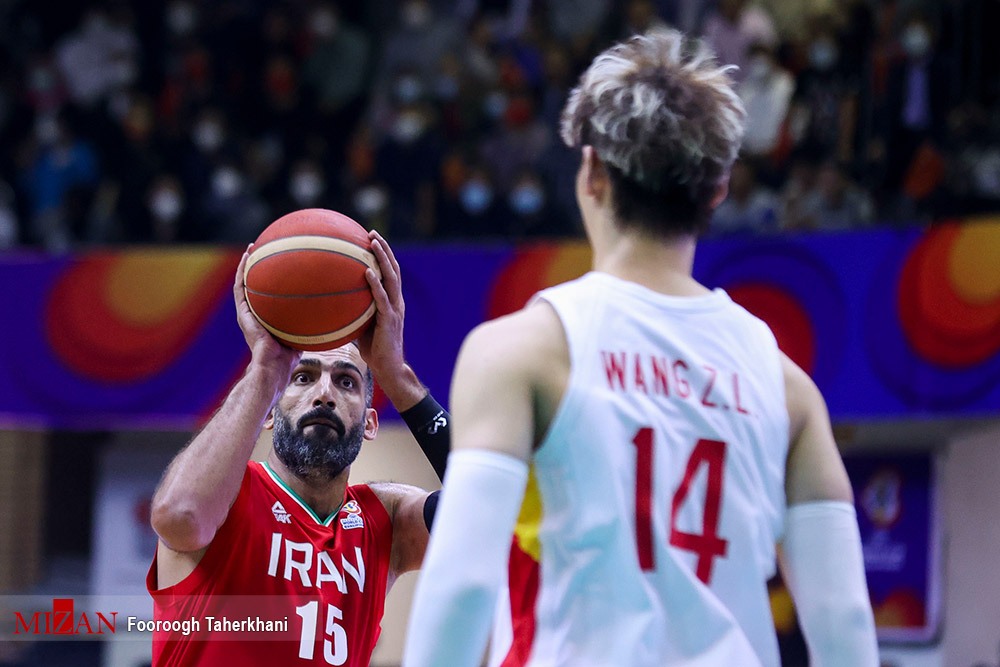 حدادی: باید فکری به حال آینده بسکتبال ایران بکنیم/ بازیکن قدبلند با استخوان‌بندی بسکتبالی کم شده/ نسل ما در کوچه و خیابان هم بازی می‌کرد