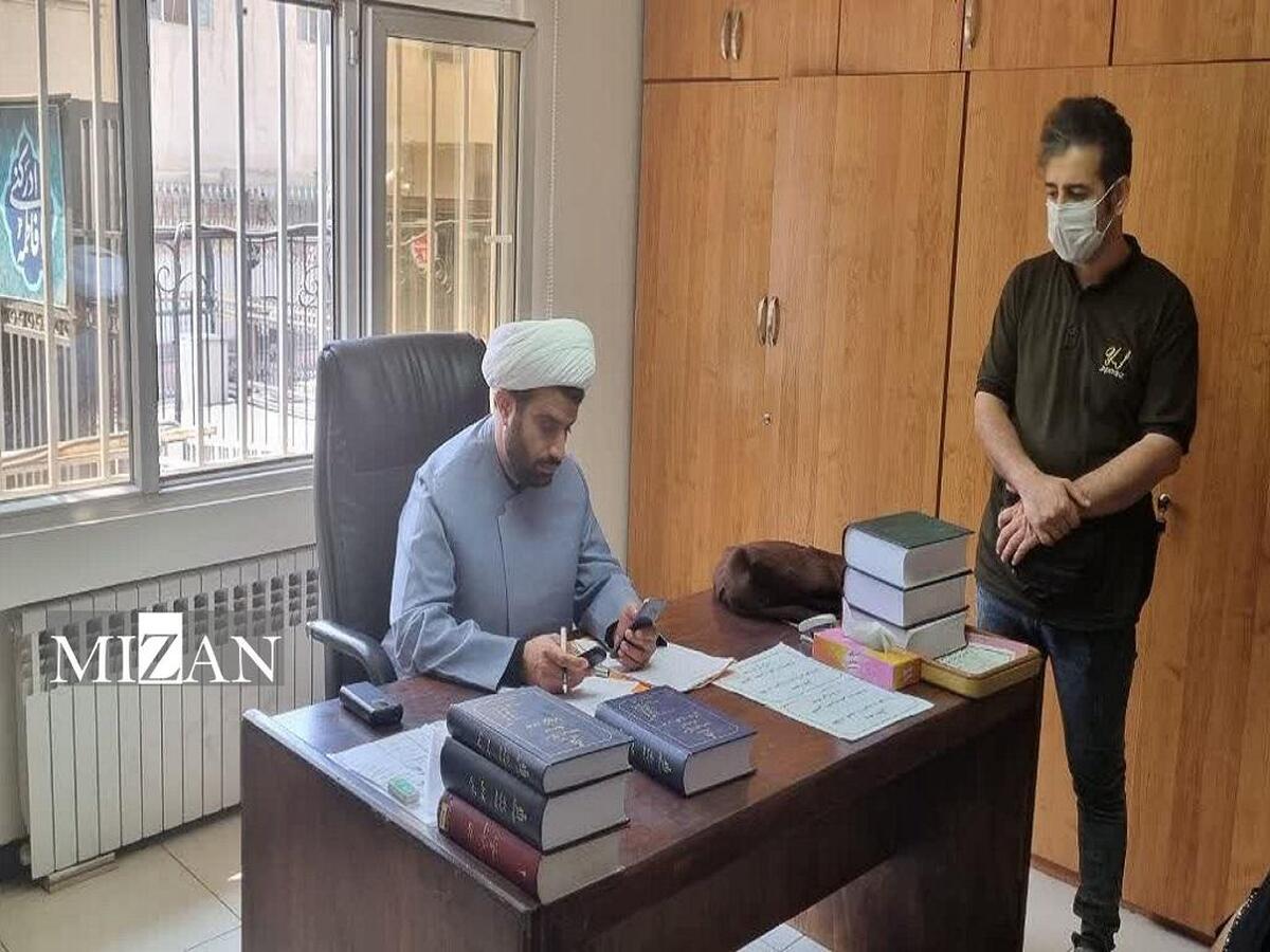 سرپرست دادسرای ناحیه ۲۴ تهران در مرکز ارتباطات مردمی قوه قضاییه به مشکلات حقوقی و قضایی ۱۰ نفر از مراجعان رسیدگی کرد