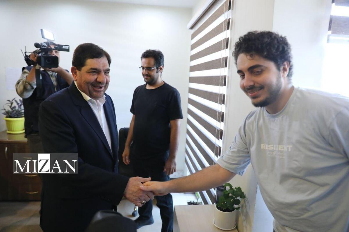 مخبر: جوانان نخبه، موتور محرک پیشرفت کشور هستند/ عقل حکم می‌کند وقتی محصول باکیفیت داخلی موجود است به دنبال خرید خارجی نباشیم