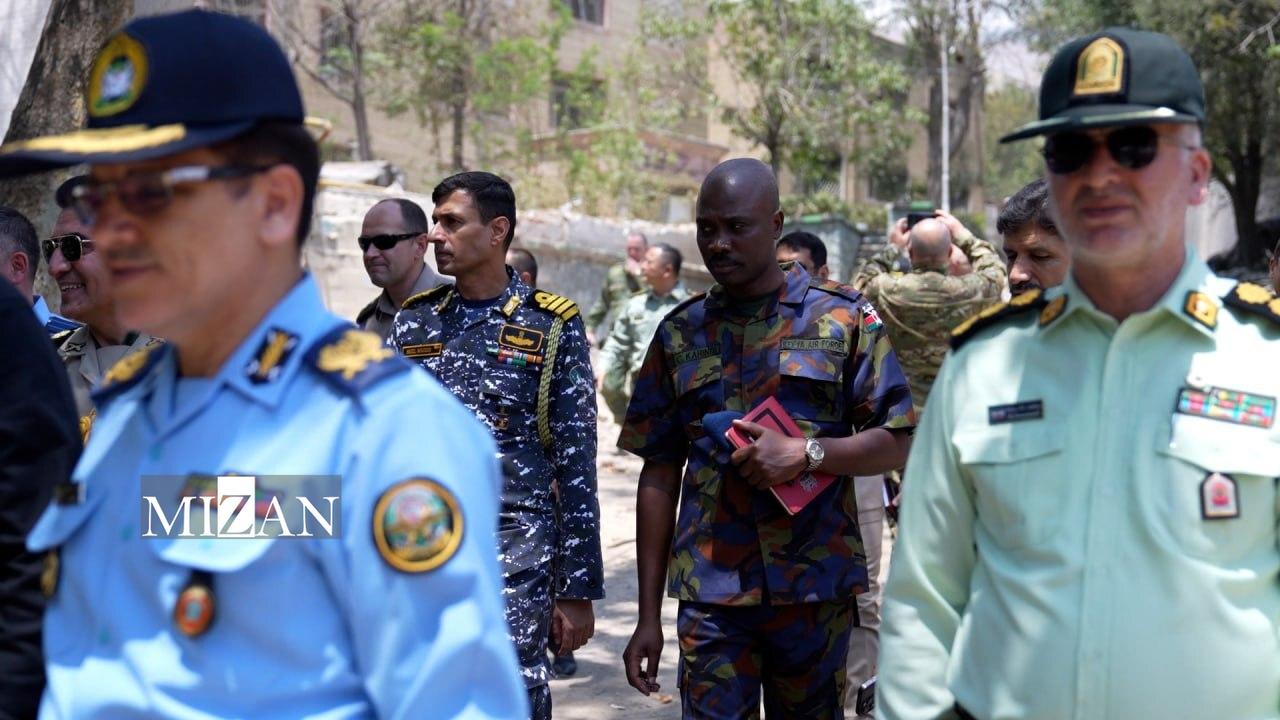 بازدید وابستگان نظامی ۲۰ کشور از جنایات رژیم صهیونیستی در زندان اوین