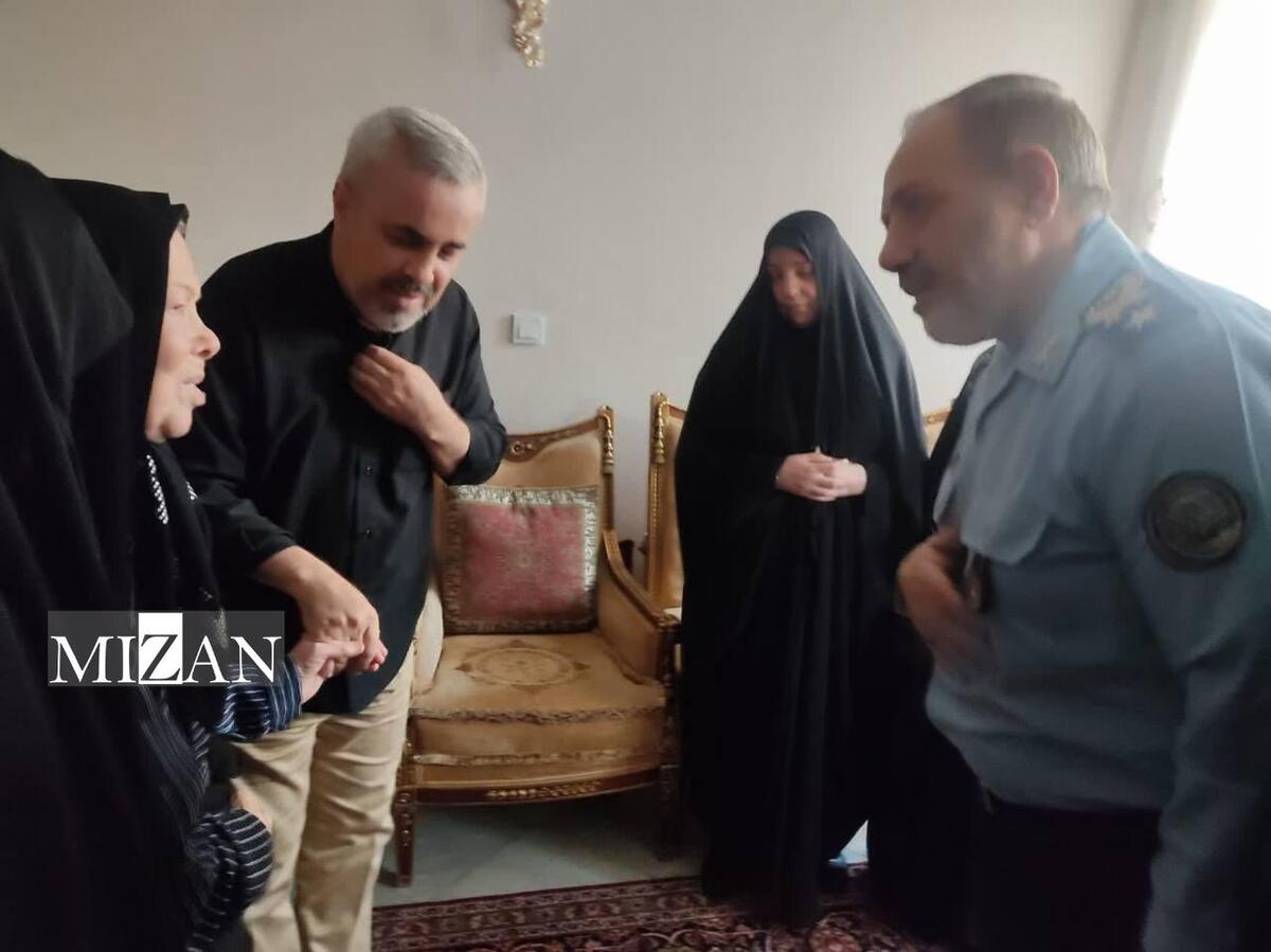 دیدار وزیر دفاع با خانواده سپهبد شهید محمد باقری