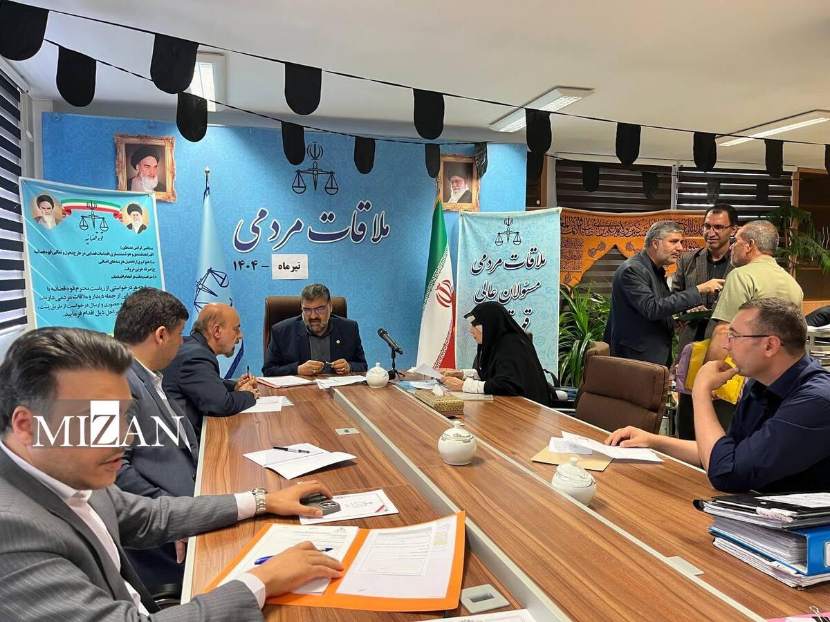 رئیس مرکز وکلا به مشکلات حقوقی و قضایی ۳۱ مراجعه کننده در مرکز ارتباطات مردمی قوه قضاییه رسیدگی کرد