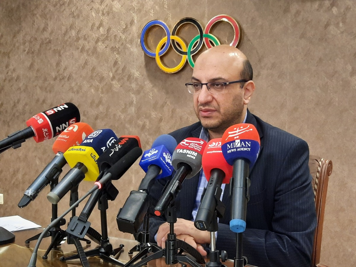 علی‌نژاد: پاداش مدال‌های دوم و سوم ورزشکاران دیگر کاهش نمی‌یابد/ اهدای جوایز ورزشکاران رشته‌های تیمی به همان میزان انفرادی