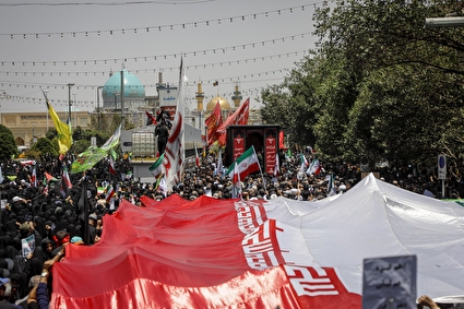 تشییع پیکر ۱۳ شهید حملات رژیم صهیونیستی در مشهد