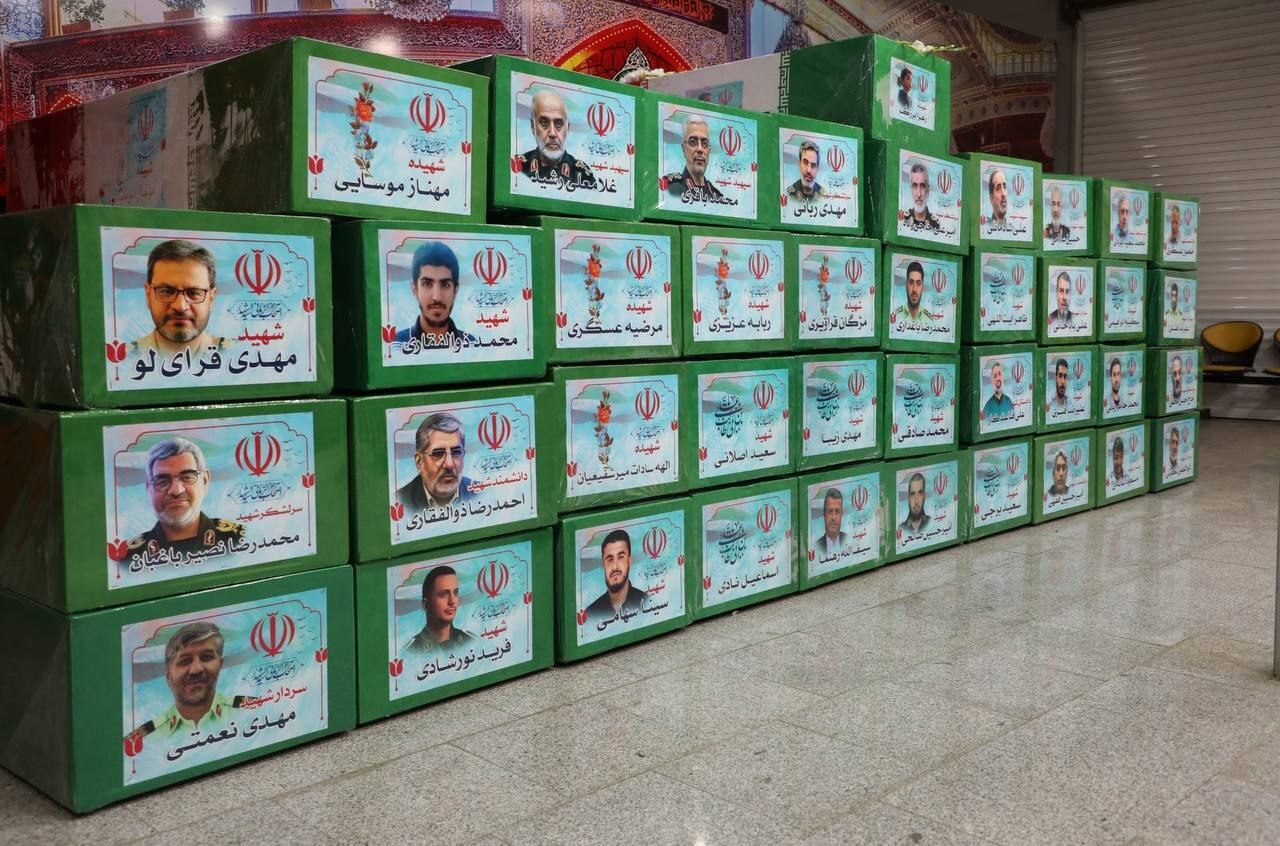 تشییع پیکر شهدای جنگ تحمیلی رژیم صهیونیستی/ وداع باشکوه مردم با «شهدای اقتدار»