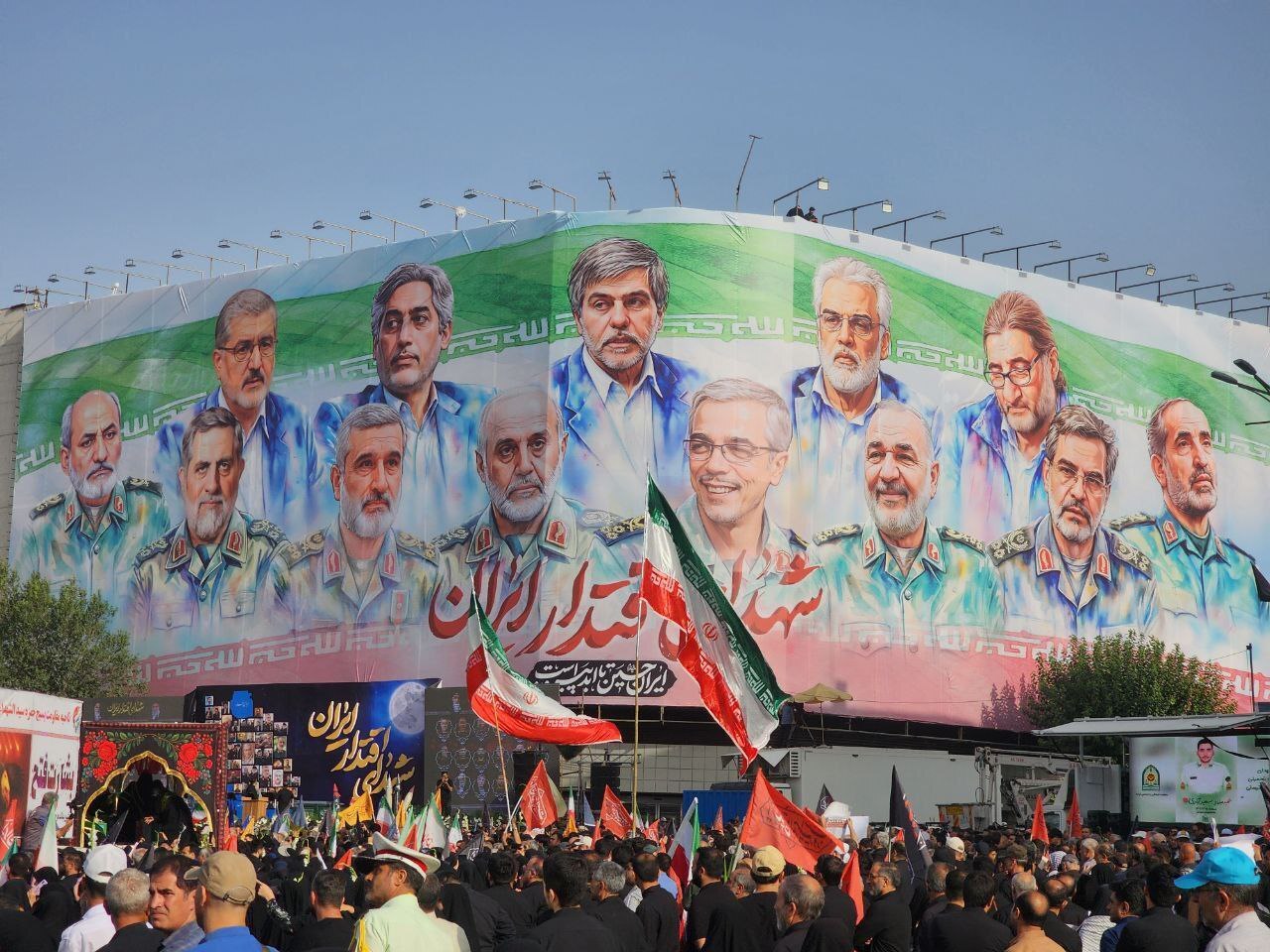 تشییع پیکر شهدای جنگ تحمیلی رژیم صهیونیستی در تهران