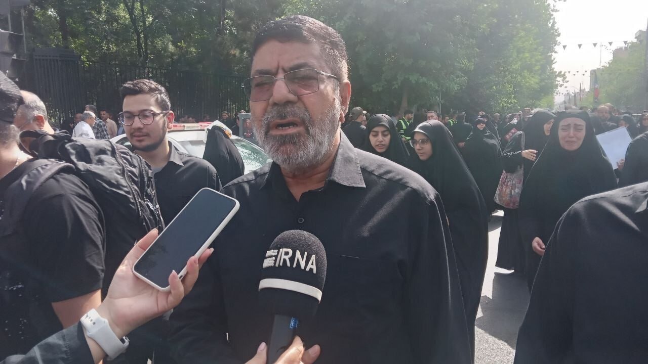 حضور شخصیت‌های لشکری و کشوری در مراسم تشییع شهدای اقتدار