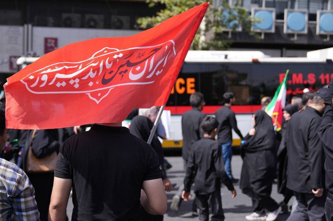 خدمت‌رسانی گسترده اورژانس استان تهران در مراسم تشییع پیکر شهدای اقتدار