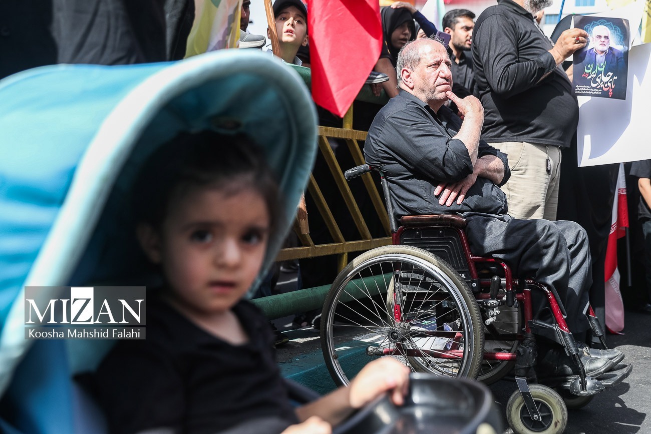 مراسم باشکوه تشییع پیکر پاک شهدای حمله تروریستی؛ نماد همبستگی ملت ایران