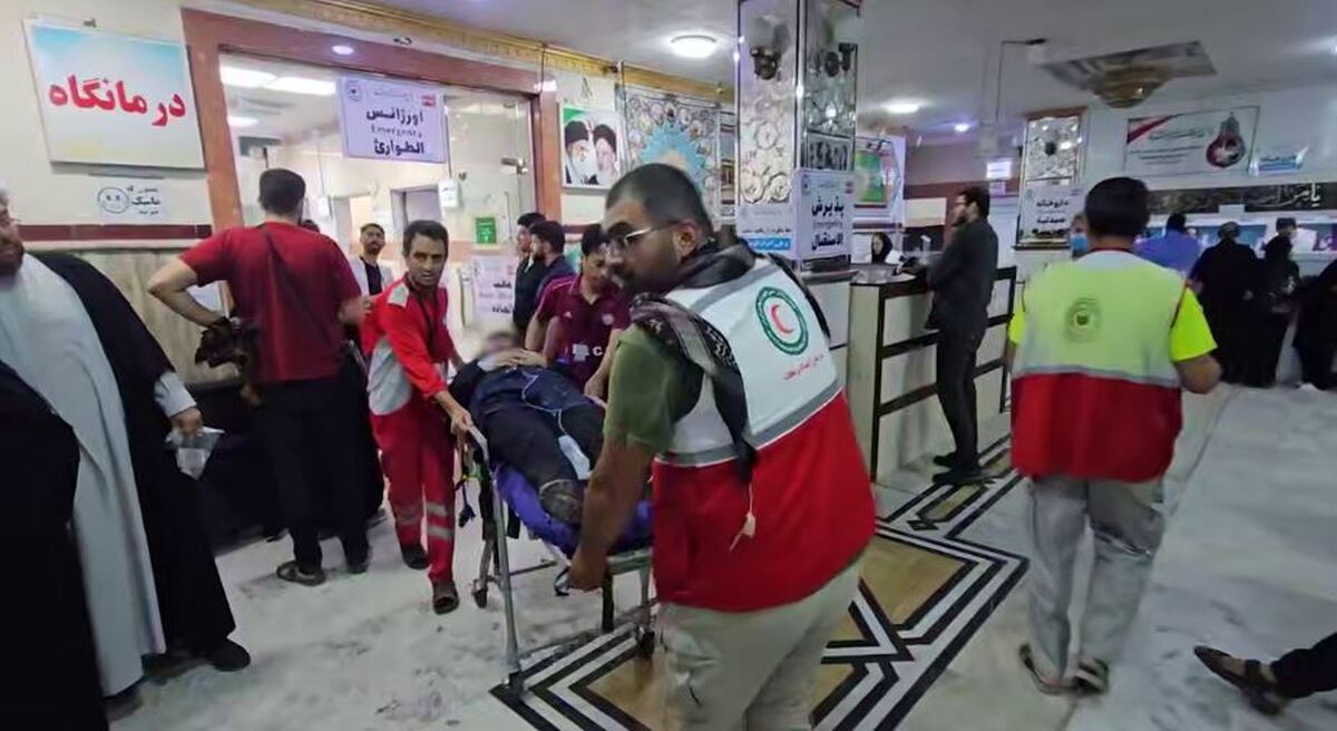 واژگونی ون زائران ایرانی در جاده نجف – مهران با ۱۰ مصدوم