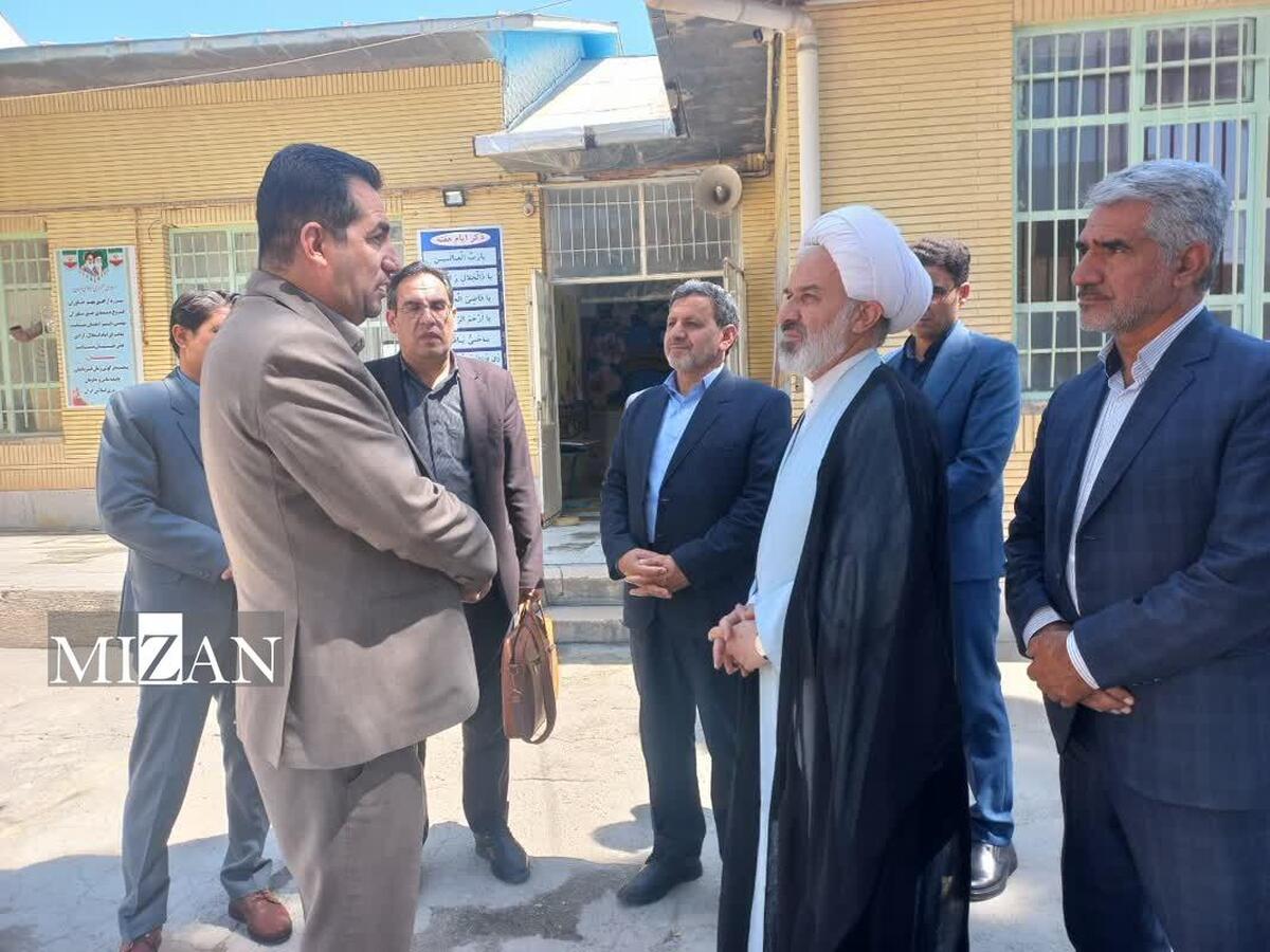 رئیس کل دادگستری خراسان شمالی از مدرسه پسرانه دارالفنون در بجنورد بازدید کرد