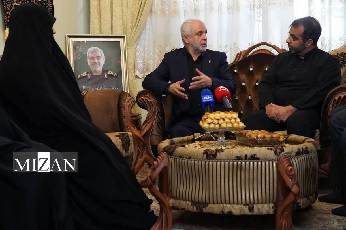 رئیس بنیاد شهید: خون شهدای اخیر مسبب روشنگری برای نسل جدید می‌شود