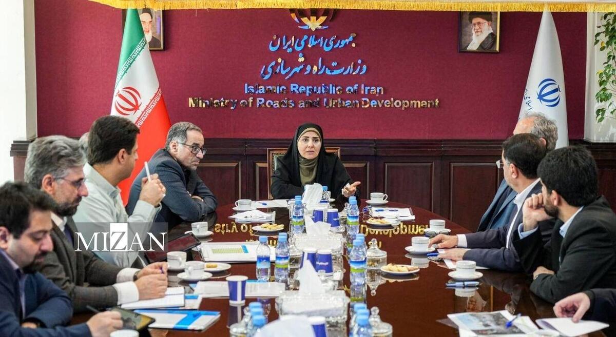 دستورات صریح وزیر راه و شهرسازی برای پرواز‌های اربعین/ لزوم توزیع عادلانه بلیت و برقراری پرواز به مقصد ایلام