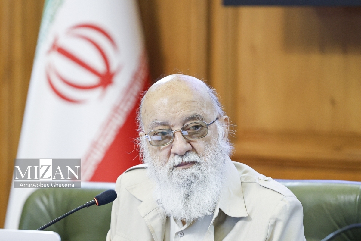 چمران برای پنجمین سال متوالی رئیس شورا باقی ماند/ هیئت رئیسه ابقا شدند