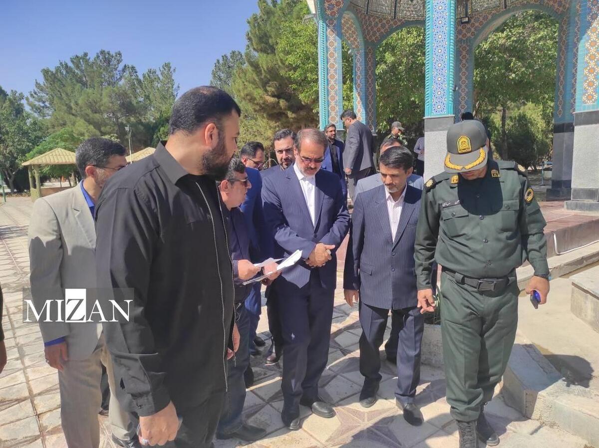 رئیس سازمان بازرسی در گلزار شهدای جاجرم به درخواست‌های مردمی رسیدگی کرد