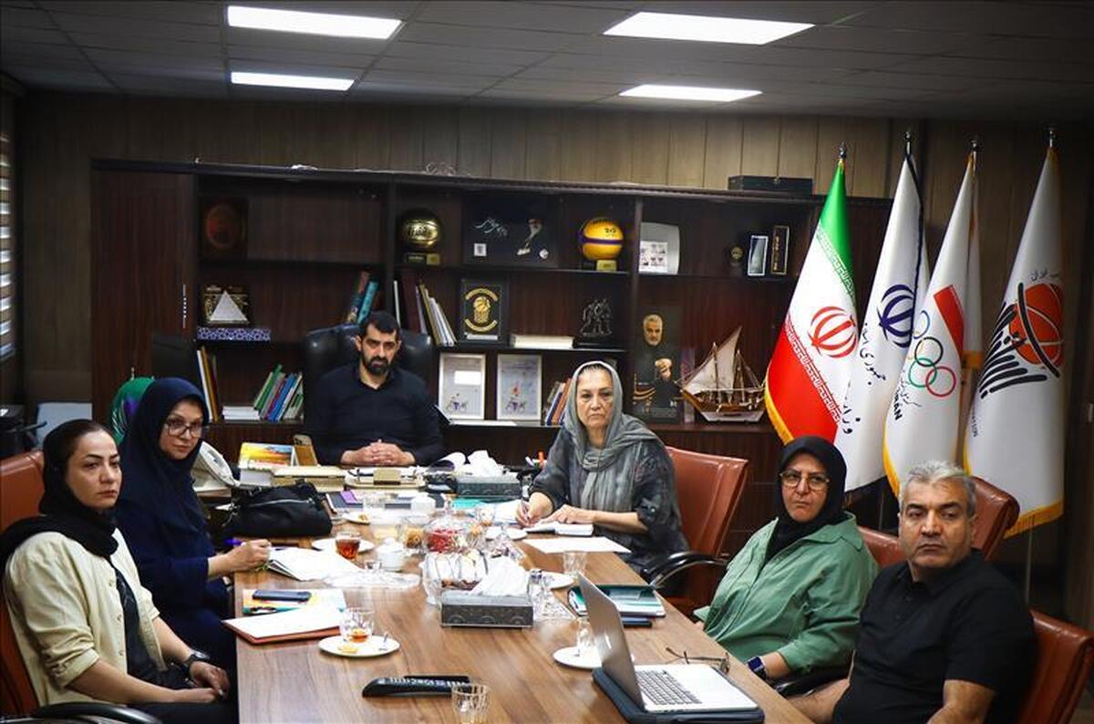 بررسی عملکرد تیم ملی بسکتبال بانوان در جلسه کمیته فنی/ کاپوچیانی: تغییر ذهنیت بازیکنان به سمت حرفه‌ای شدن آغاز شده