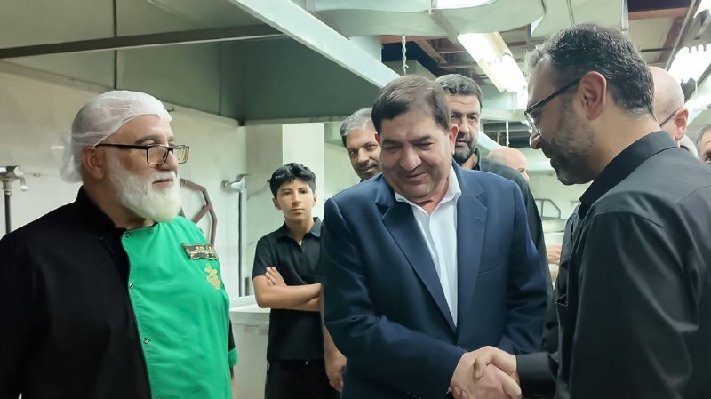 حضور مشاور و دستیار رهبری در جمع اعضای گروه جهادی شهید سپهبد غلامعلی رشید حضور مشاور و دستیار رهبری در جمع اعضای گروه جهادی شهید سپهبد غلامعلی رشید