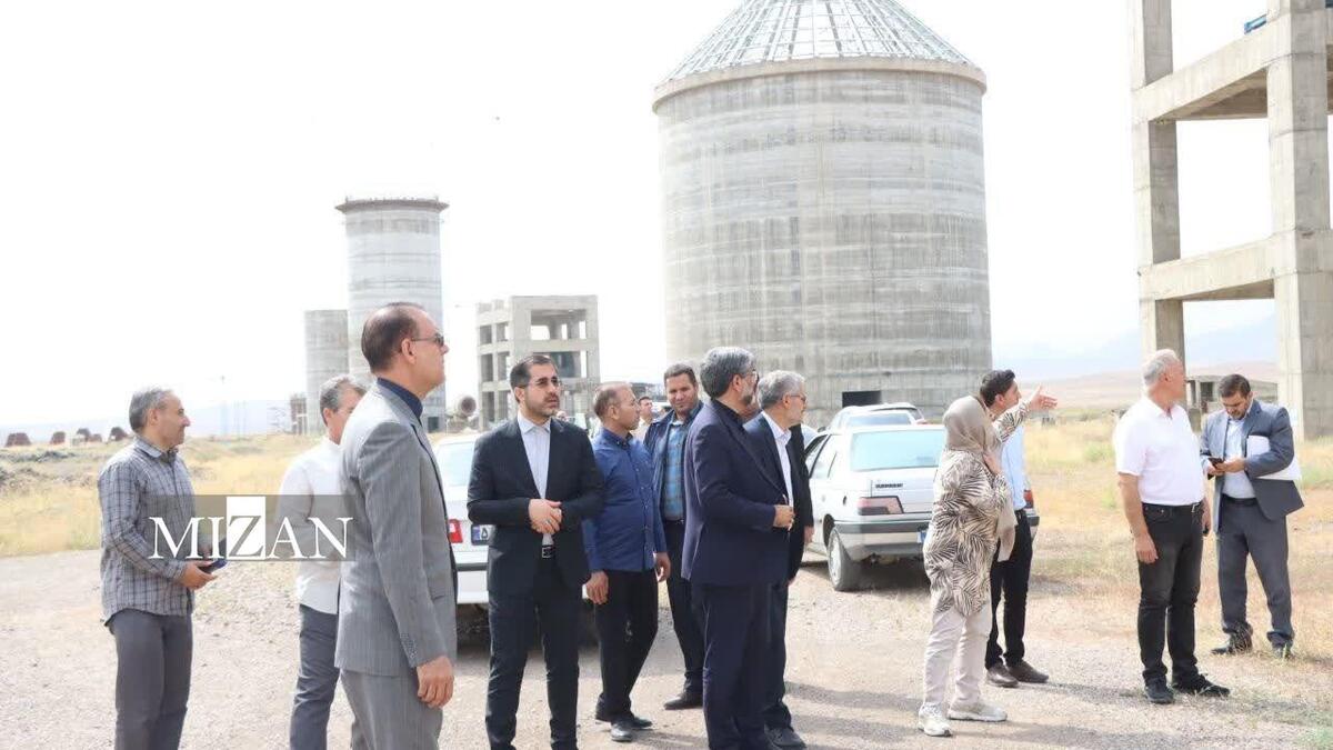 رئیس کل دادگستری استان آذربایجان غربی مشکلات قضایی کارخانه سیمان مهر ماکو را بررسی کرد