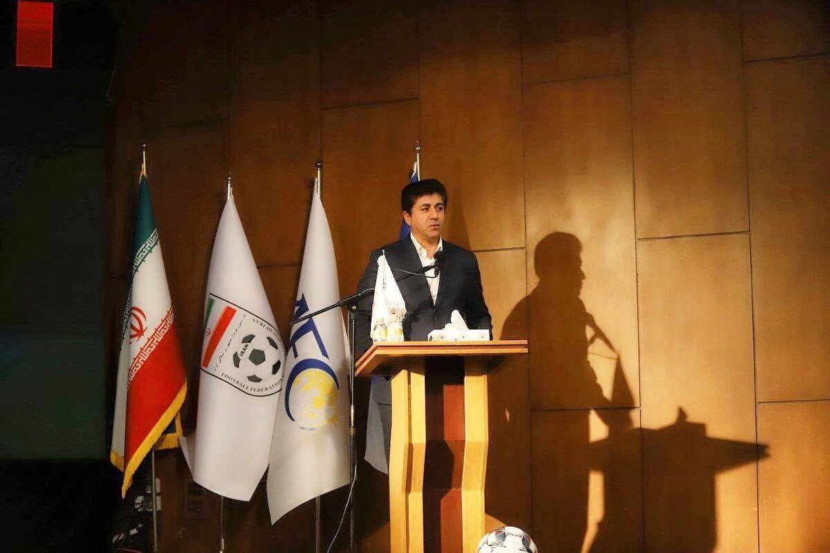 ممبنی: عزم راسخ خود را برای حمایت و بهبود داوری در فوتبال گرفته‌ایم