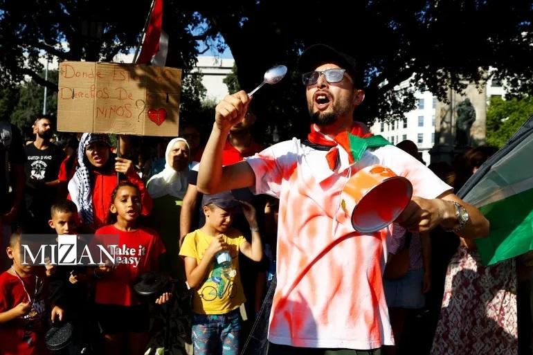 اعتراضهای گسترده جهانی به جنایتهای رژیم صهیونیستی در غزه؛ بازداشت معترضان در لندن اعتراضهای گسترده جهانی به جنایتهای رژیم صهیونیستی در غزه؛ بازداشت معترضان در لندن