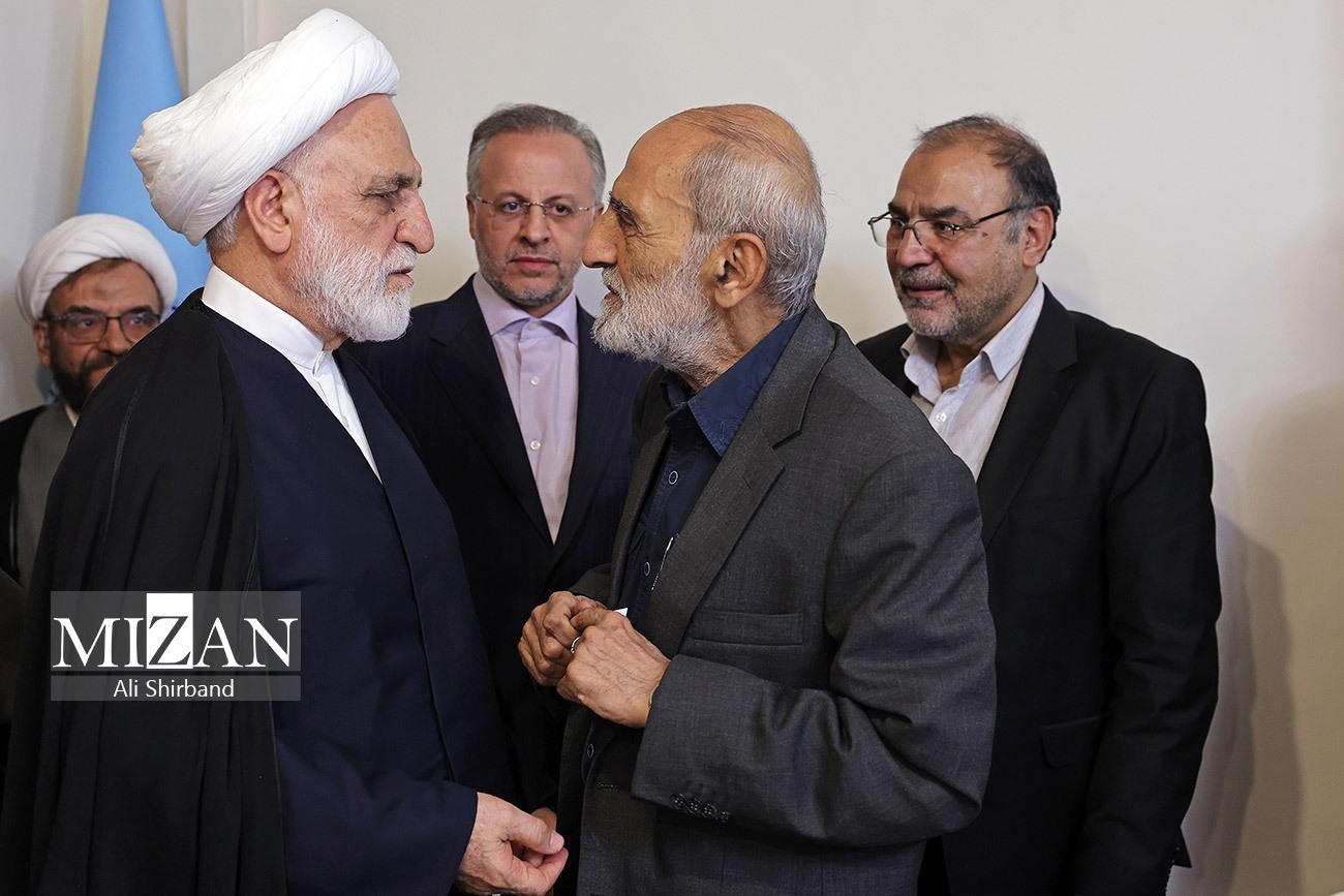 رئیس قوه قضاییه: از همه اصحاب رسانه میخواهم که حداکثر تا ۱۵ شهریور به ما اعلام کنند که آیا نیاز به اصلاح و بازنگری قانون در حوزه رسانه وجود دارد یا خیر؟/دشمن فراتر از جنگ و رویارویی سخت، بر روی جنگ شناختی و ادراکسازی متمرکز شده است رئیس قوه قضاییه: از همه اصحاب رسانه میخواهم که حداکثر تا ۱۵ شهریور به ما اعلام کنند که آیا نیاز به اصلاح و بازنگری قانون در حوزه رسانه وجود دارد یا خیر؟/دشمن فراتر از جنگ و رویارویی سخت، بر روی جنگ شناختی و ادراکسازی متمرکز شده است