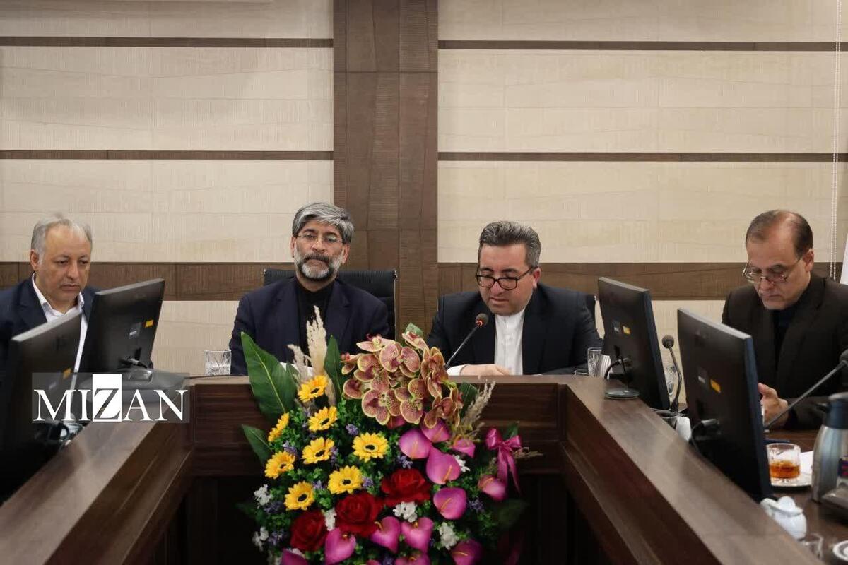 رئیس سازمان ثبت: آذربایجان غربی در حوزه ثبتی پیشرو است/ اجرای قانون ثبت رسمی معاملات، راهکار کاهش جرایم ملکی